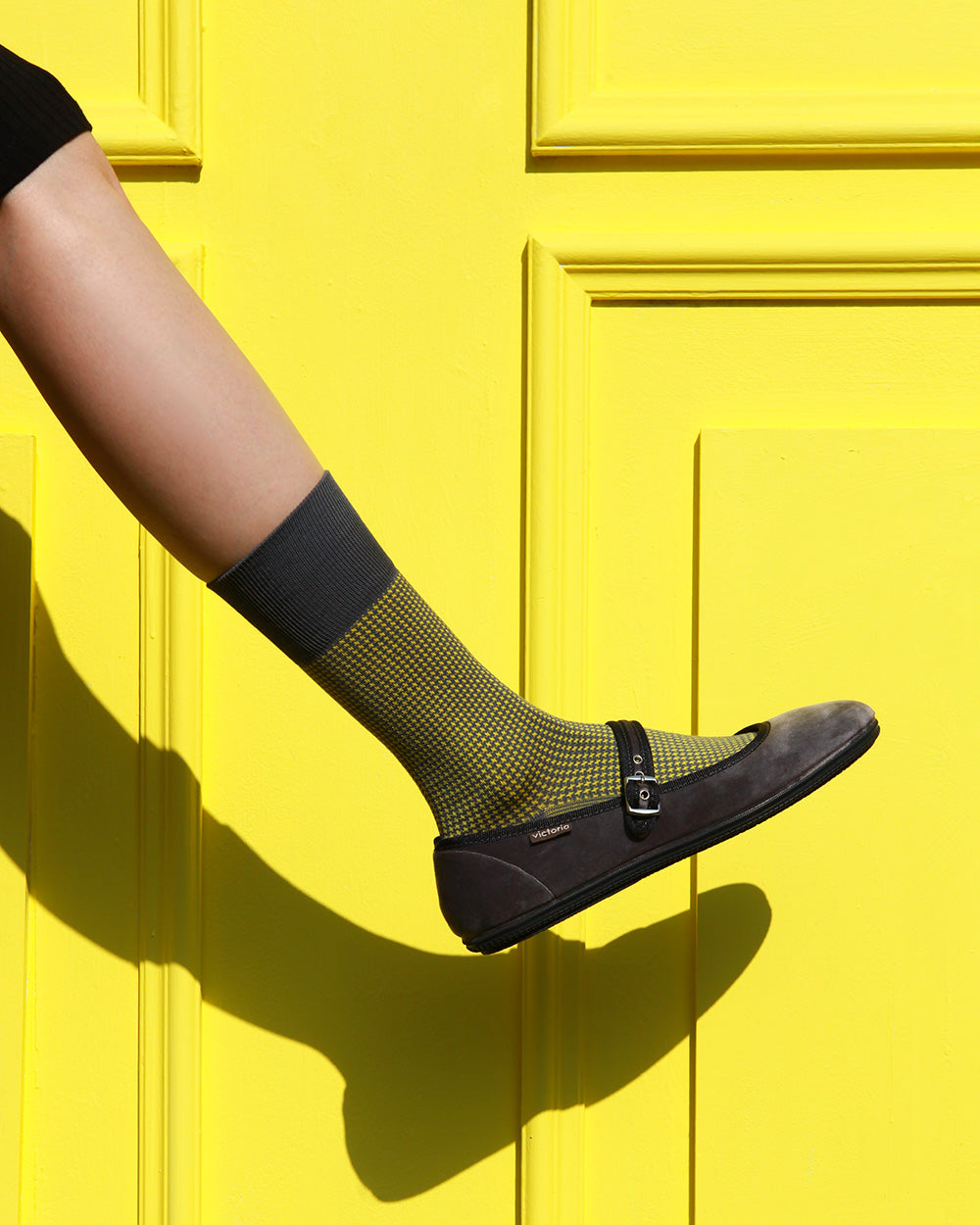 Women's Houndstooth Socks - Gray & Yellow