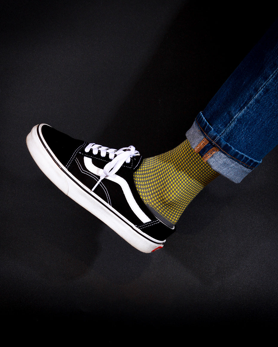 Women's Houndstooth Socks - Gray & Yellow