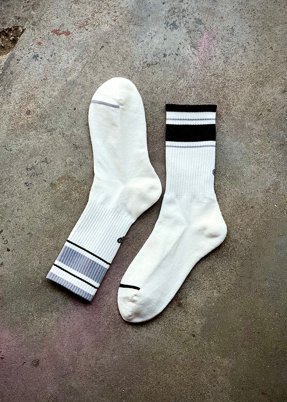 Women&#39;s Mismatched Vintage Stripe Socks - Black, Gray, &amp; White