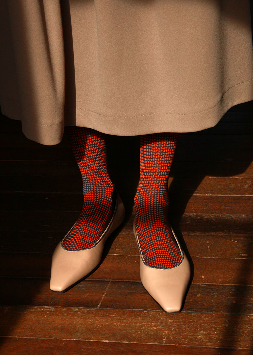 Women&#39;s Houndstooth Socks - Orange &amp; Black