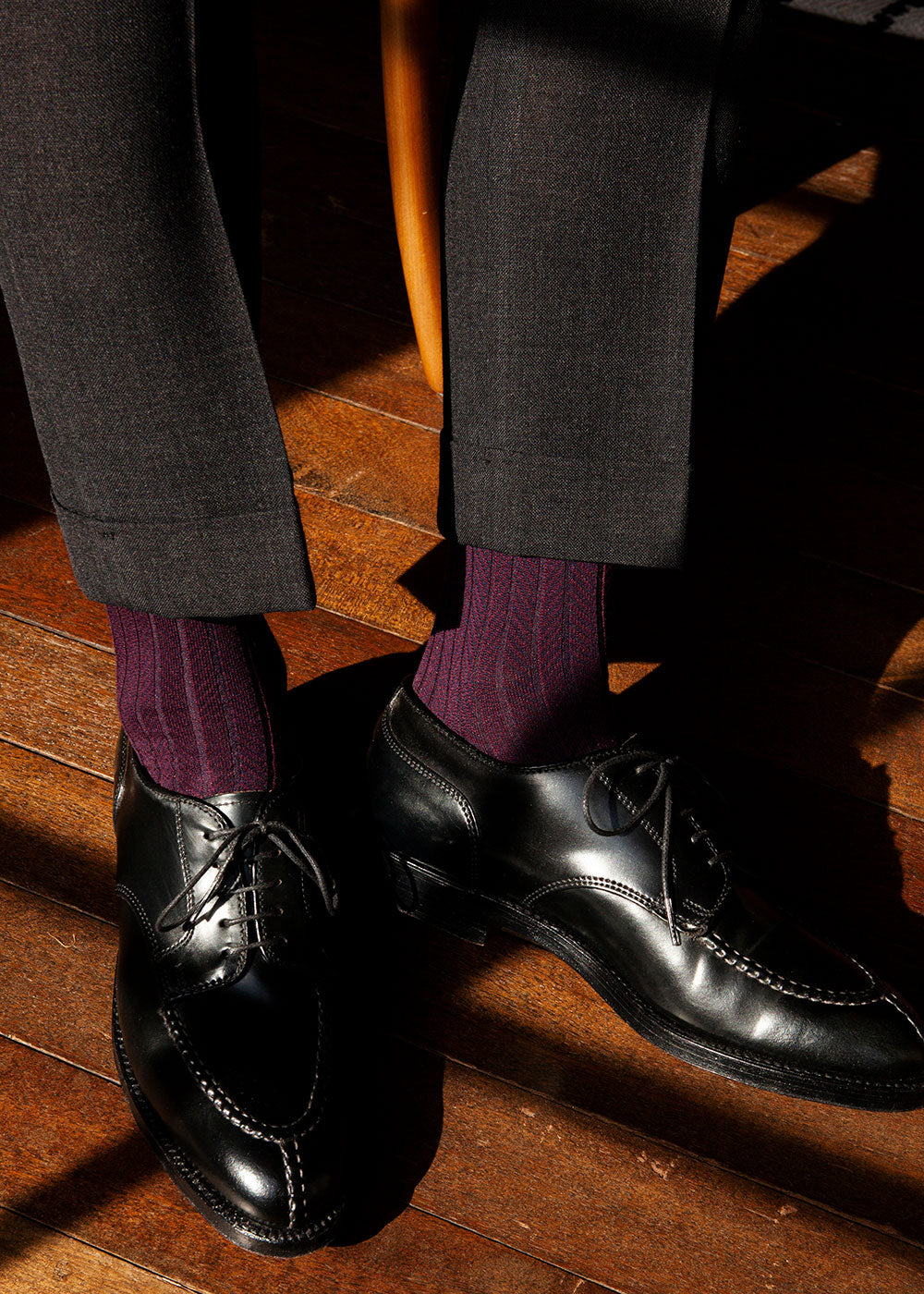 Men&#39;s Herringbone Burgundy &amp; Navy Socks