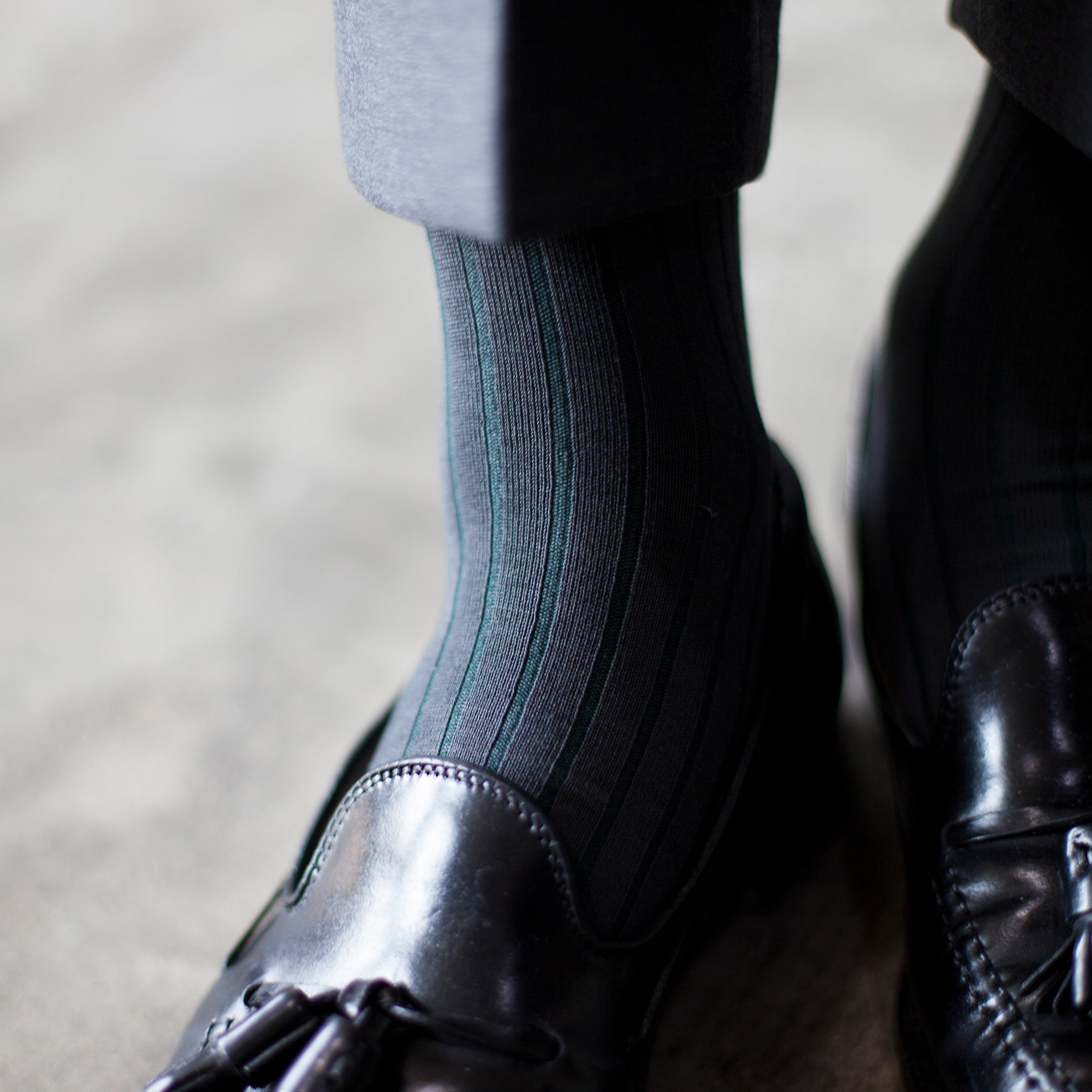 Men's Two-Tone Ribbed Socks - Gray & Green – Votta Socks