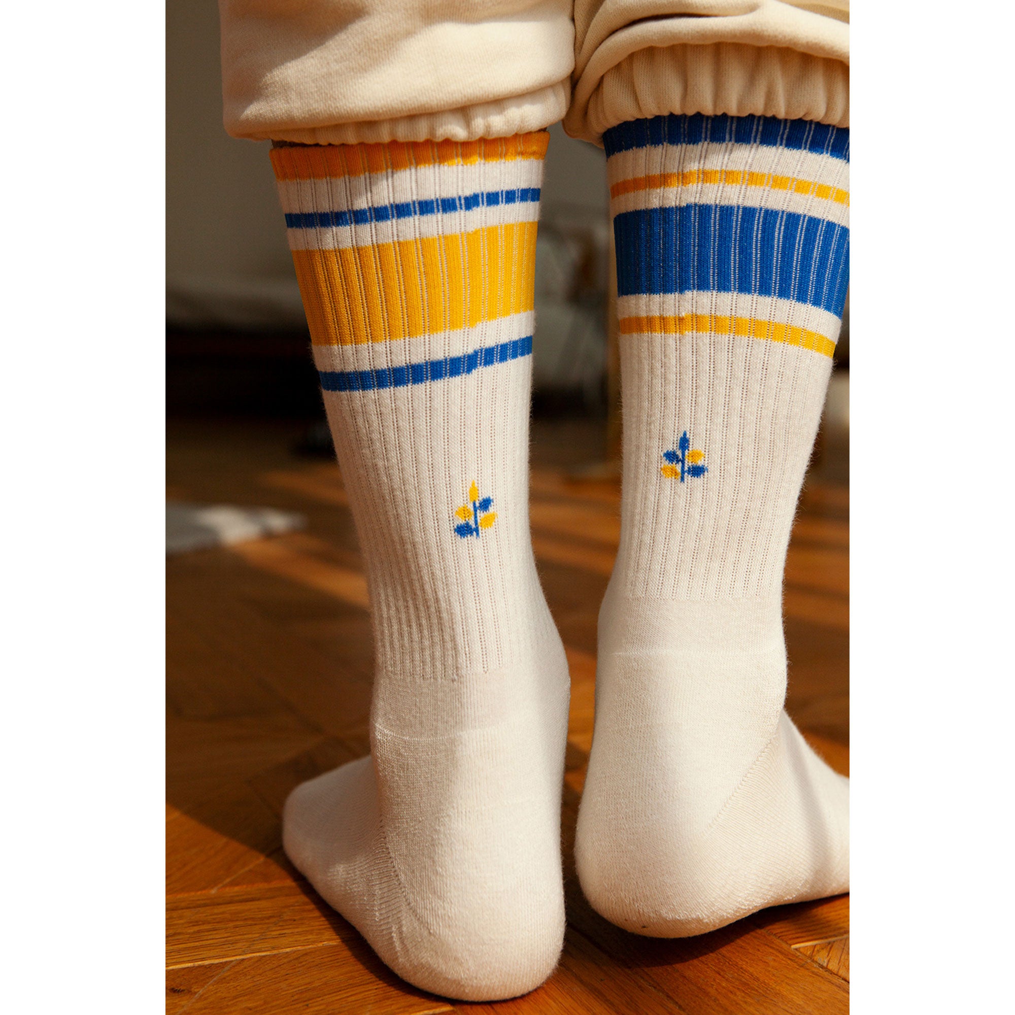 Men&#39;s Mismatched Vintage Stripe Socks - Blue, Yellow, &amp; White