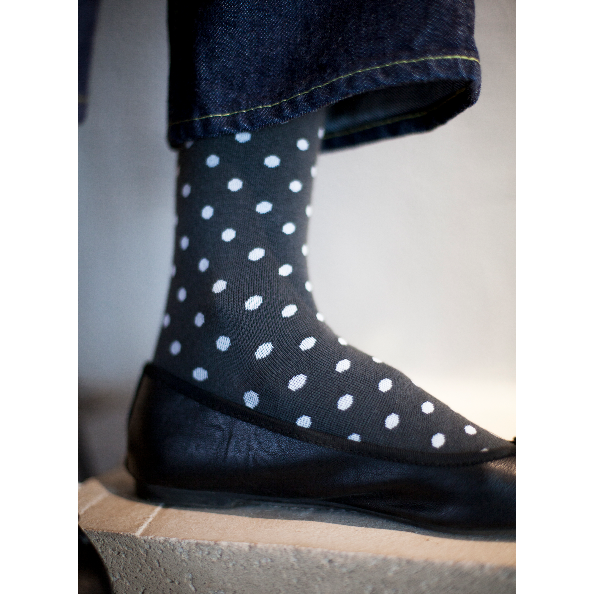 Women&#39;s Polka Dot Patterned Socks - Gray &amp; White