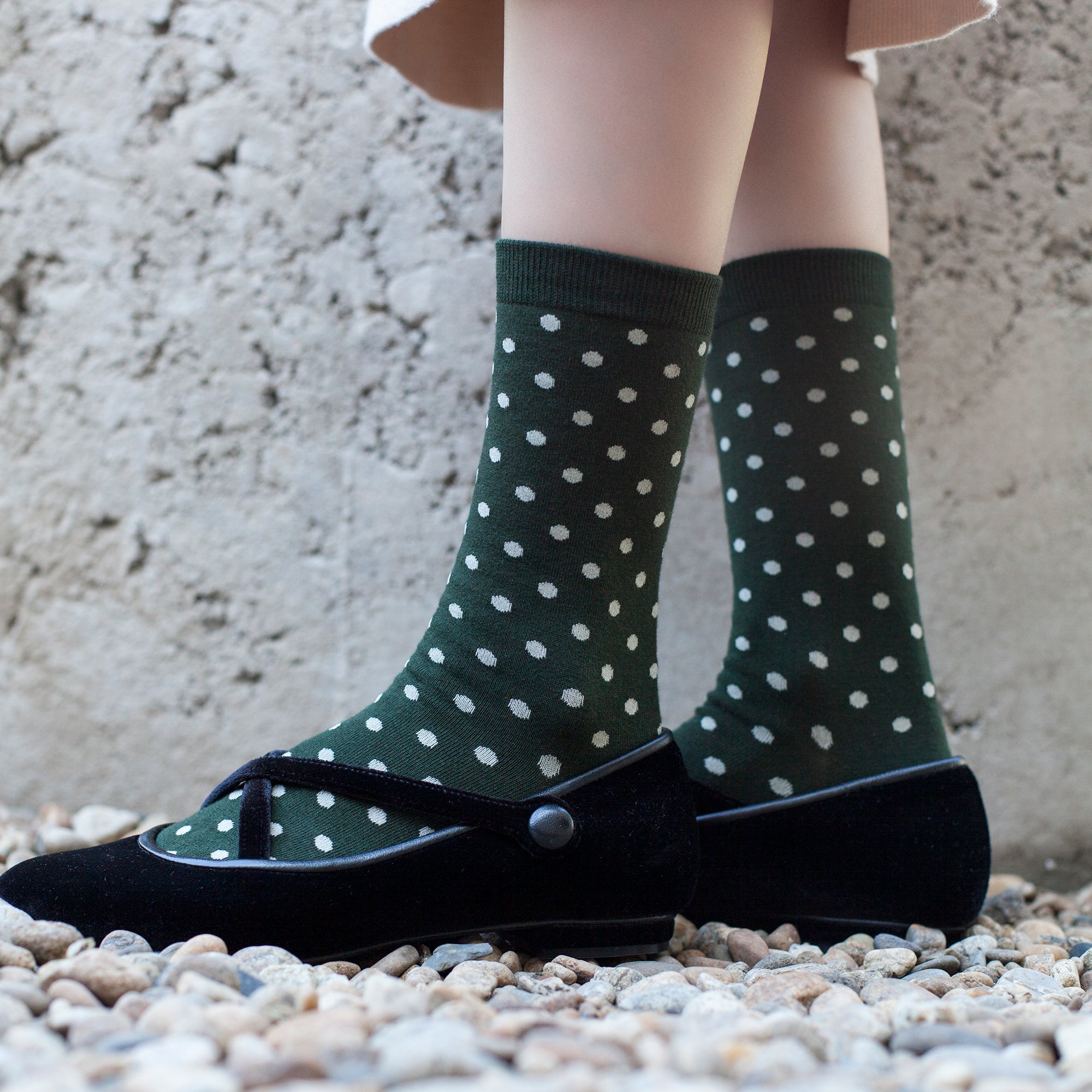 Women&#39;s Polka Dot Patterned Socks - Green &amp; Ivory